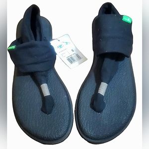 Sanuk Women’s Yoga Sling 2 Black wone's size 6